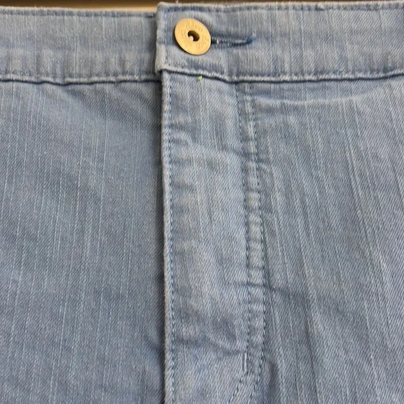 D & Co ladies capris - Picture 4 of 8